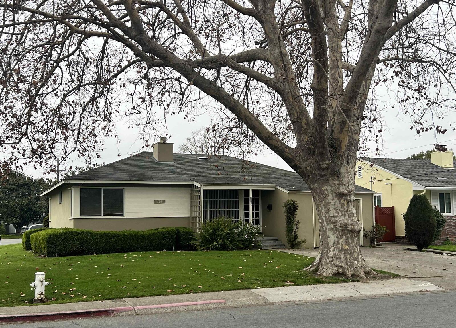Property Photo:  745 Hacienda Ave  CA 94580 