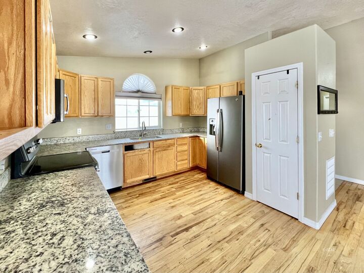 Property Photo:  262 Glenvista Drive  NV 89815 