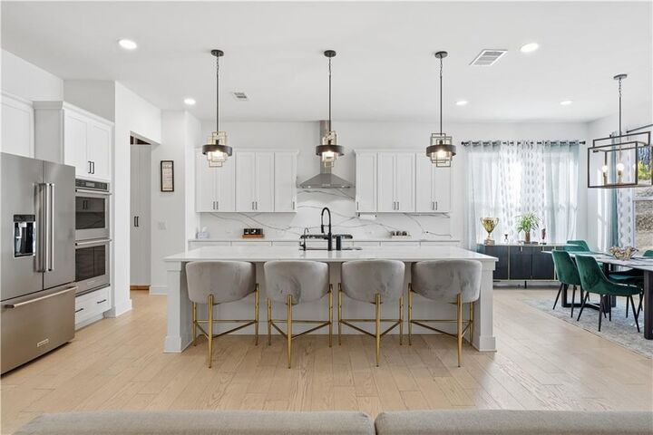 Property Photo: 415 Oakleigh Avenue GA 30188