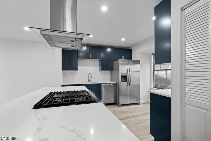 Property Photo:  243 Penns Way  NJ 07920 