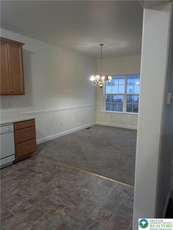 Property Photo:  195 Maple Court  PA 18011 