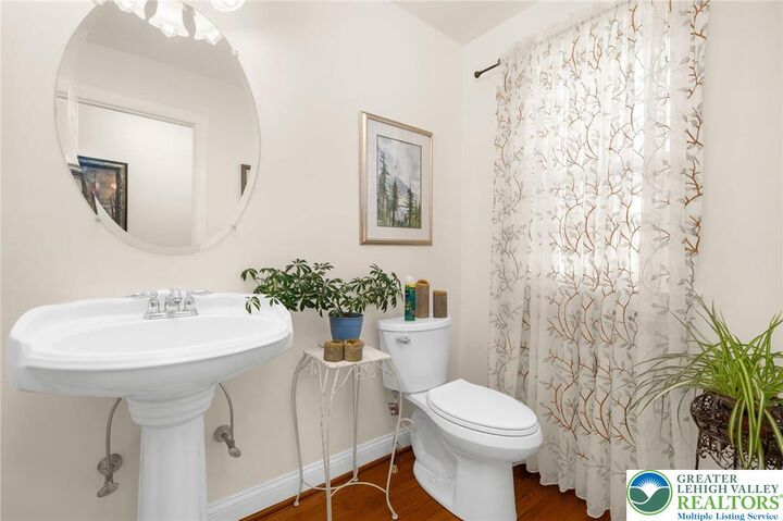 Property Photo: 195 Maple Court PA 18011