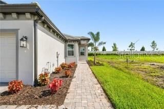 Property Photo:  18164 Cherished Loop  FL 34211 