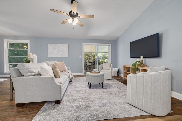 Property Photo:  271 Sweetgum Court  FL 34683 