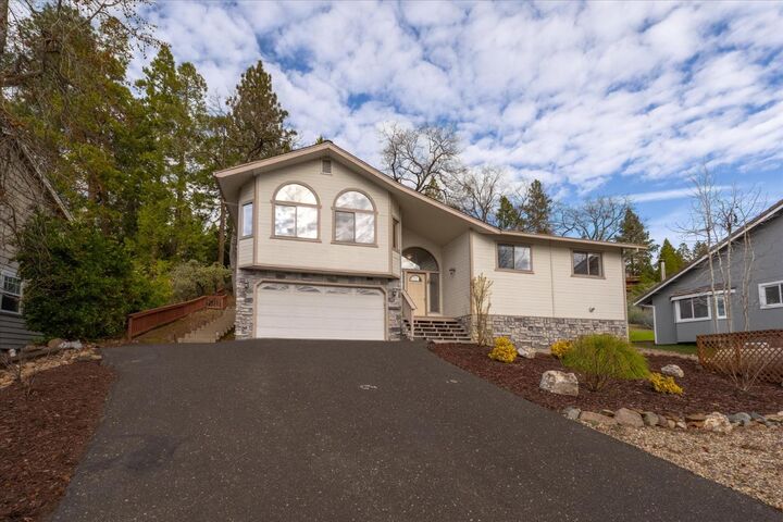 Property Photo: 694 Forest Meadows Drive CA 95247