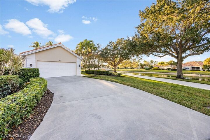 Property Photo: 4708 Rio Poco Court FL 34109