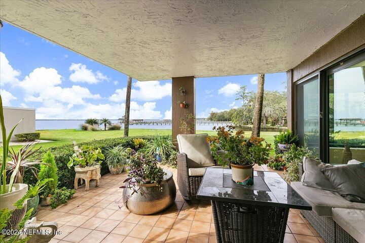 Property Photo:  6000 San Jose Boulevard 101  FL 32217 