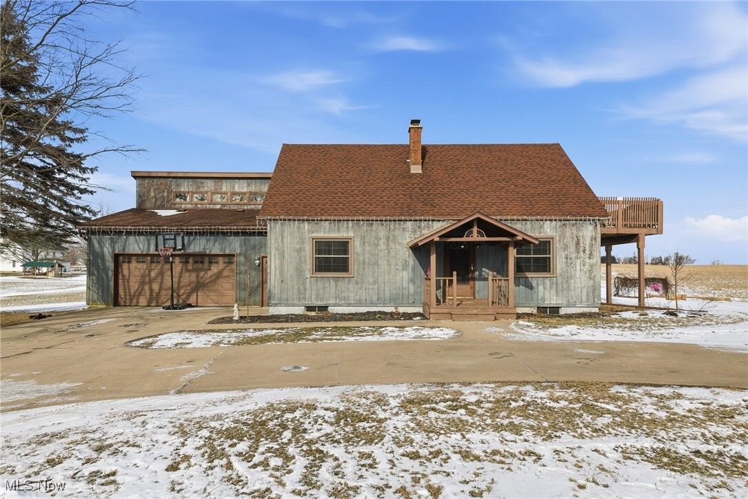 Property Photo:  1084 Township Road 1806  OH 44805 