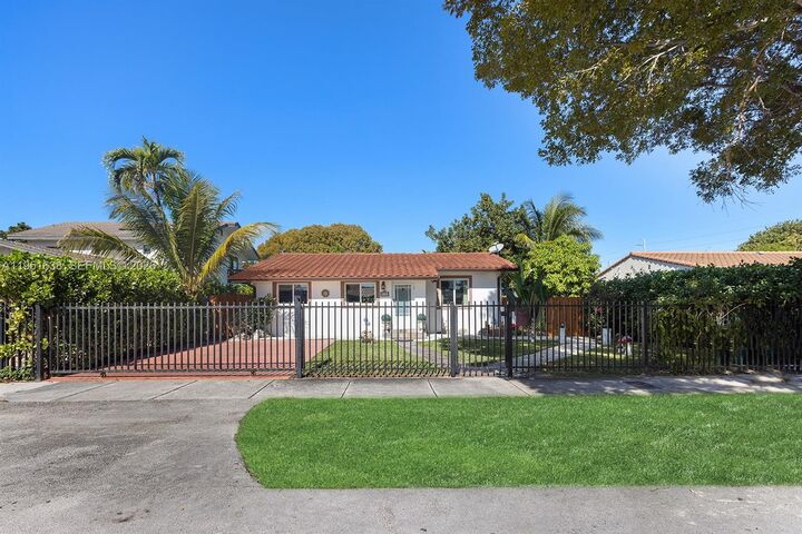 Property Photo:  4331 SW 7th St  FL 33134 