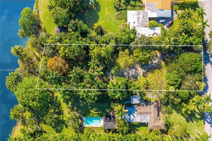 Property Photo: 6366 SW Snapper Creek Dr FL 33143