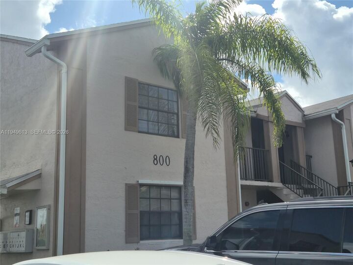 Property Photo: 800 Independence Dr 800F FL 33034