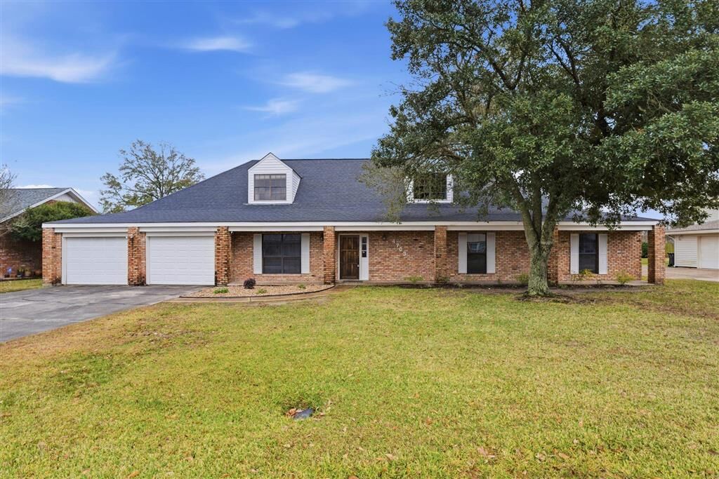 Property Photo:  4703 W Quail Hollow Drive W  LA 70605 