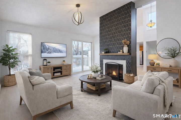 Property Photo: 10 Glenview Drive 10 CT 06416