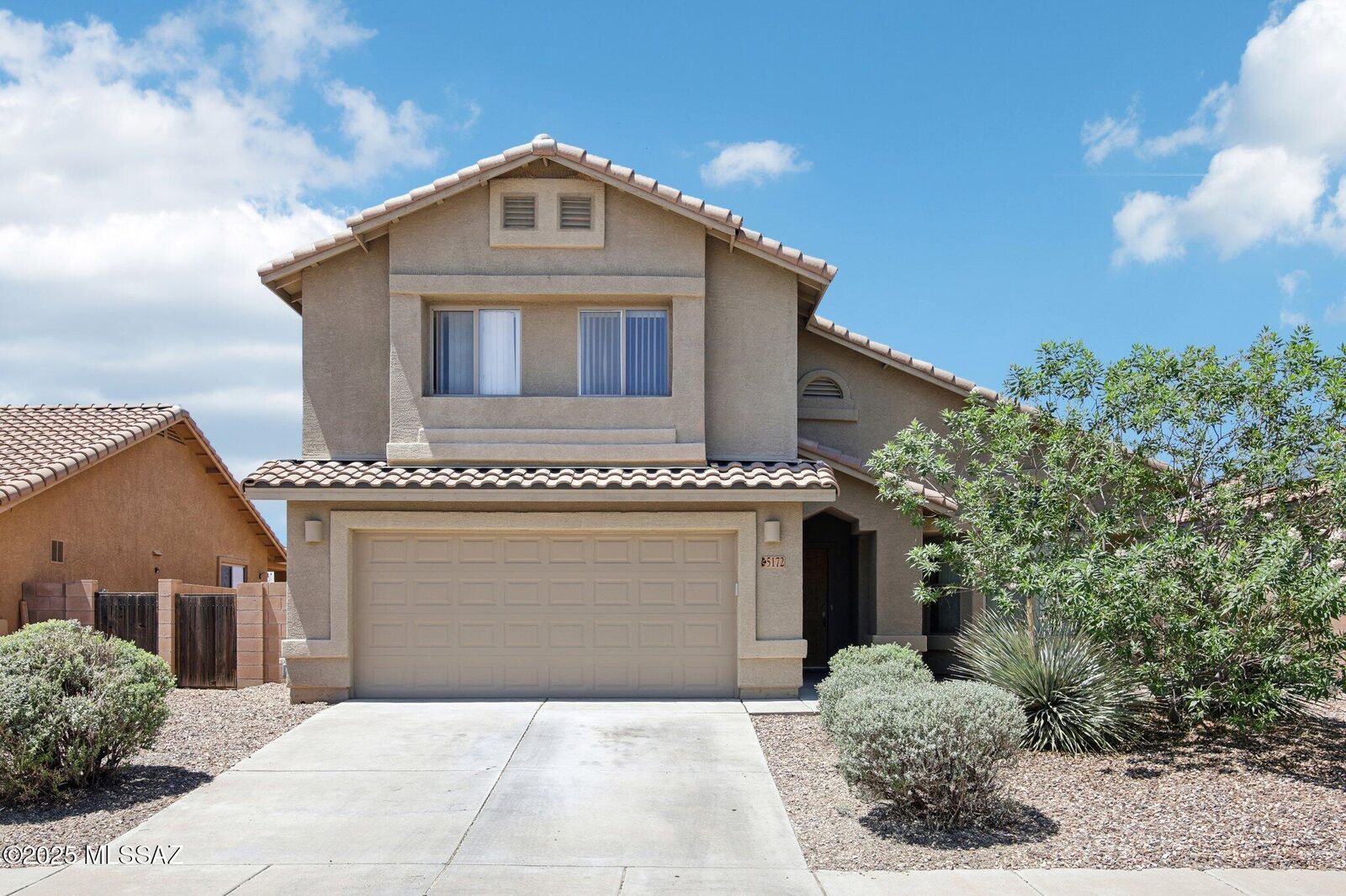 Property Photo:  5172 E Park Vista Drive  AZ 85756 