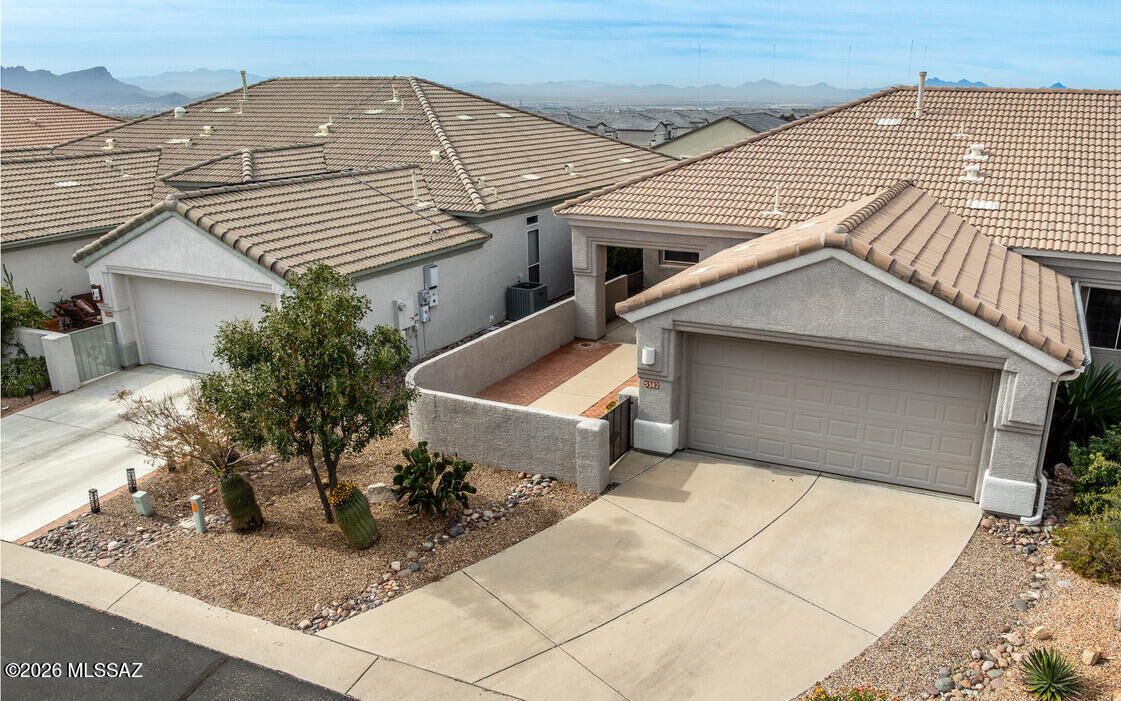 Property Photo:  5382 W Owlclover Place  AZ 85658 