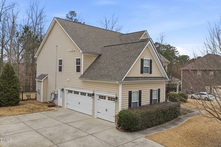 Property Photo:  140 Siena Way  NC 27527 
