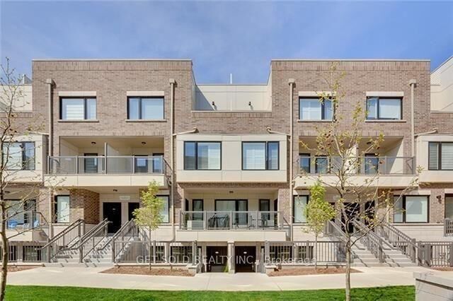 Property Photo: 8 Drummond Street 421 ON M8V 1Y8