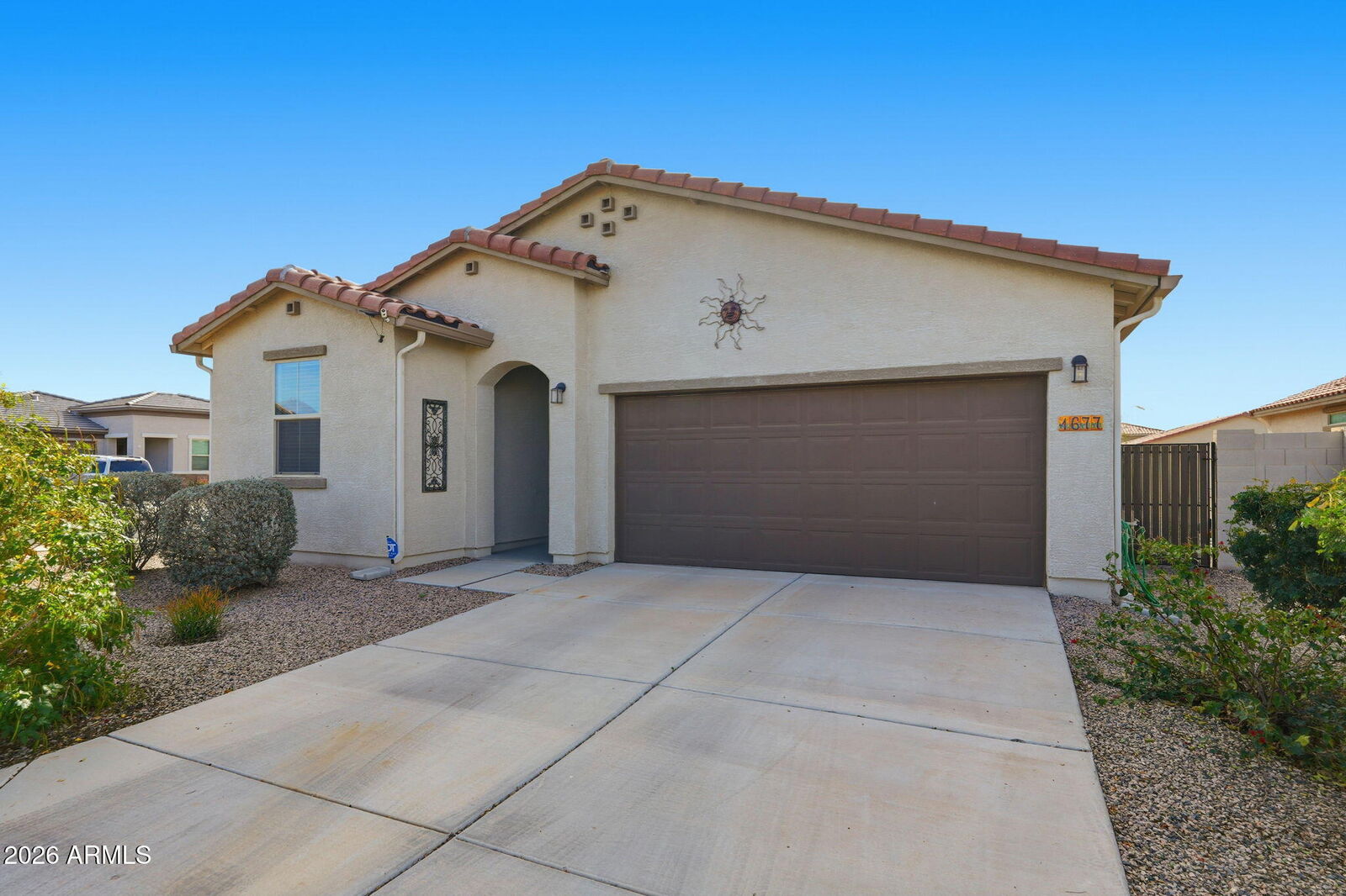 Property Photo:  1677 E Jardin Place  AZ 85122 