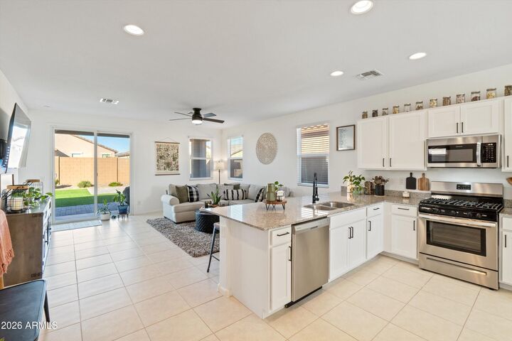 Property Photo: 3074 E Riding Boot Way AZ 85140