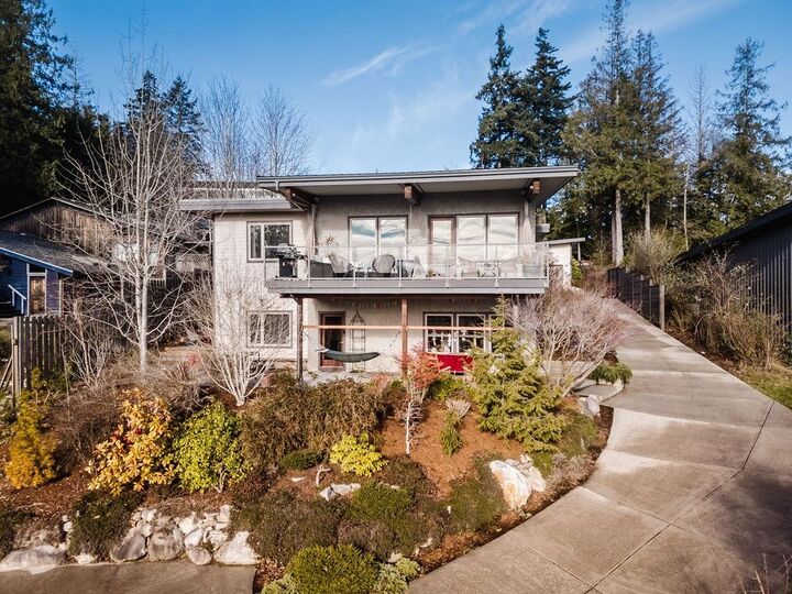 Property Photo:  6260 Sunrise Boulevard  BC V7Z 0R5 