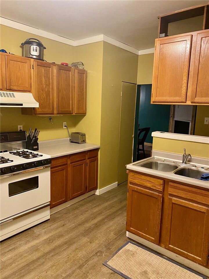 Property Photo: 373 N 4th Ave MT 59327