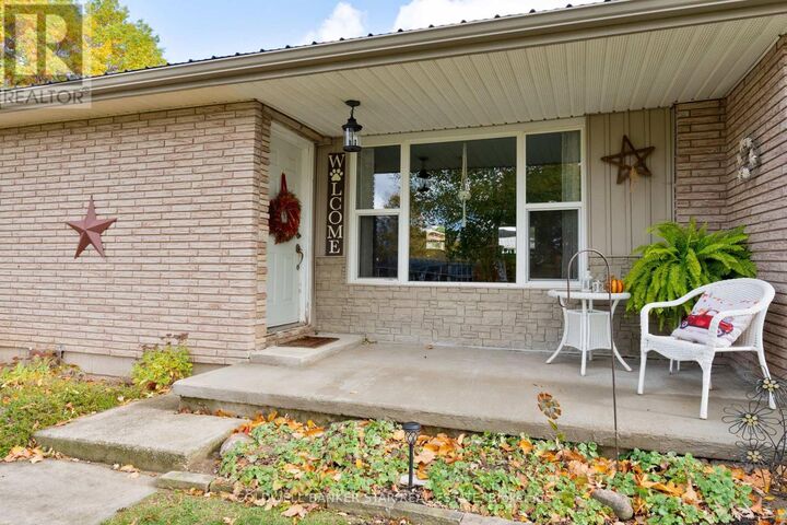 Property Photo:  35613 Victoria Street  ON N0L 1K0 