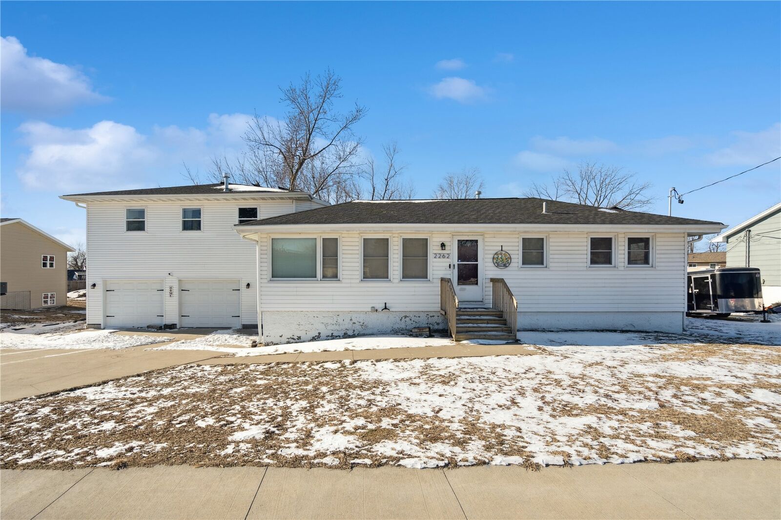 Property Photo:  2262 C Street SW  IA 52404 