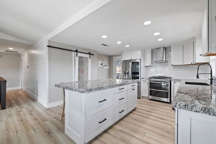 Property Photo:  14200 Hillview Ct  CA 95370 