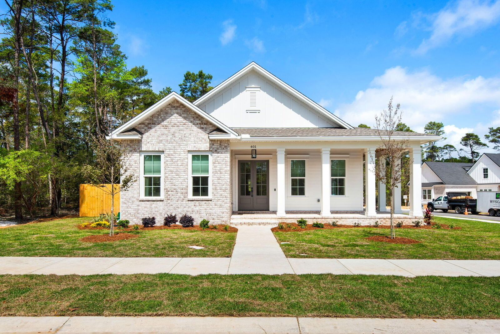 Property Photo:  401 Sorrel Way  FL 32578 