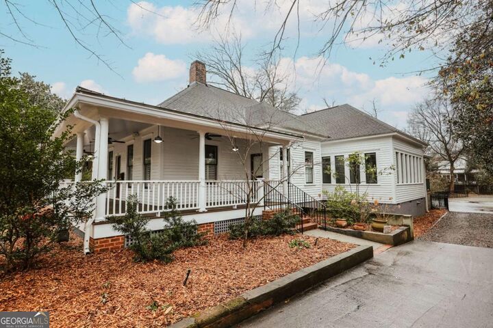 Property Photo:  834 Hill Street  GA 30606 