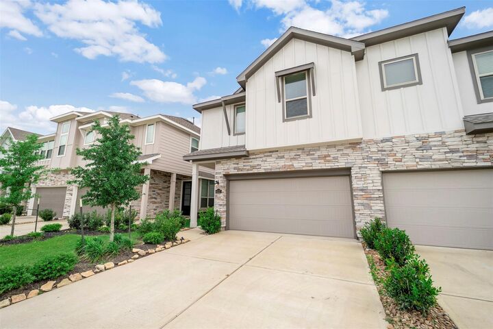 Property Photo:  4127 Champlain Way  TX 77583 