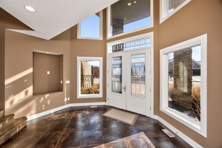 Property Photo:  16761 Aurora Court  IA 50325 