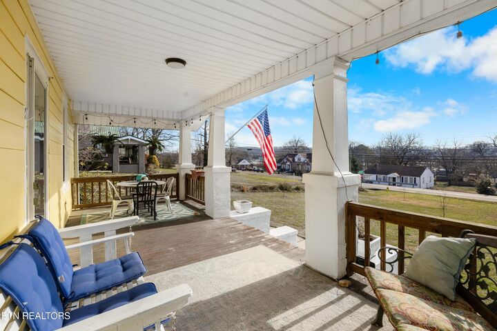 Property Photo:  2411 Highland Drive  TN 37918 