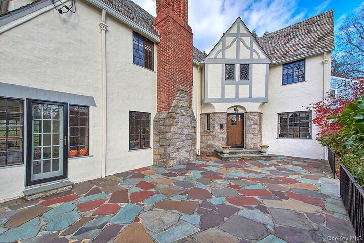 Property Photo:  216 Hartsdale Avenue  NY 10606 