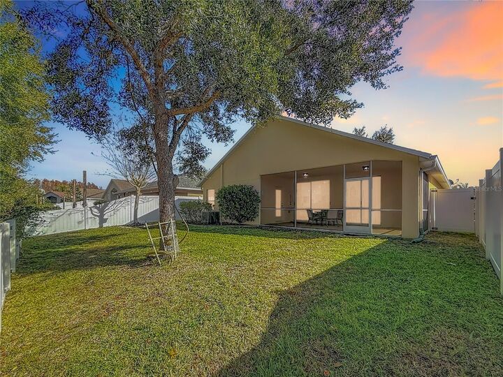 Property Photo:  3013 Trinity Cottage Drive  FL 34638 