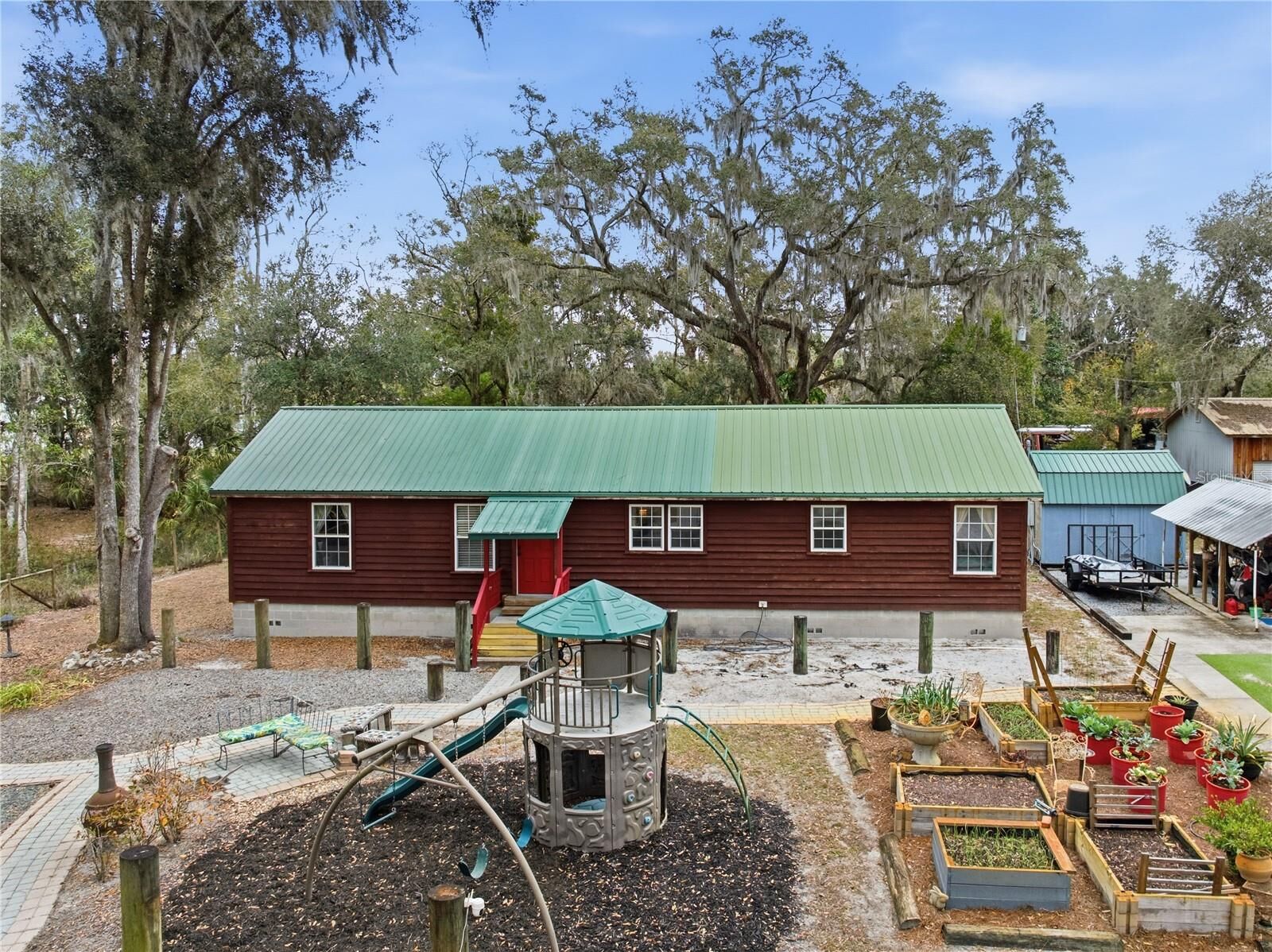 Property Photo:  8010 Franklin Road  FL 33565 