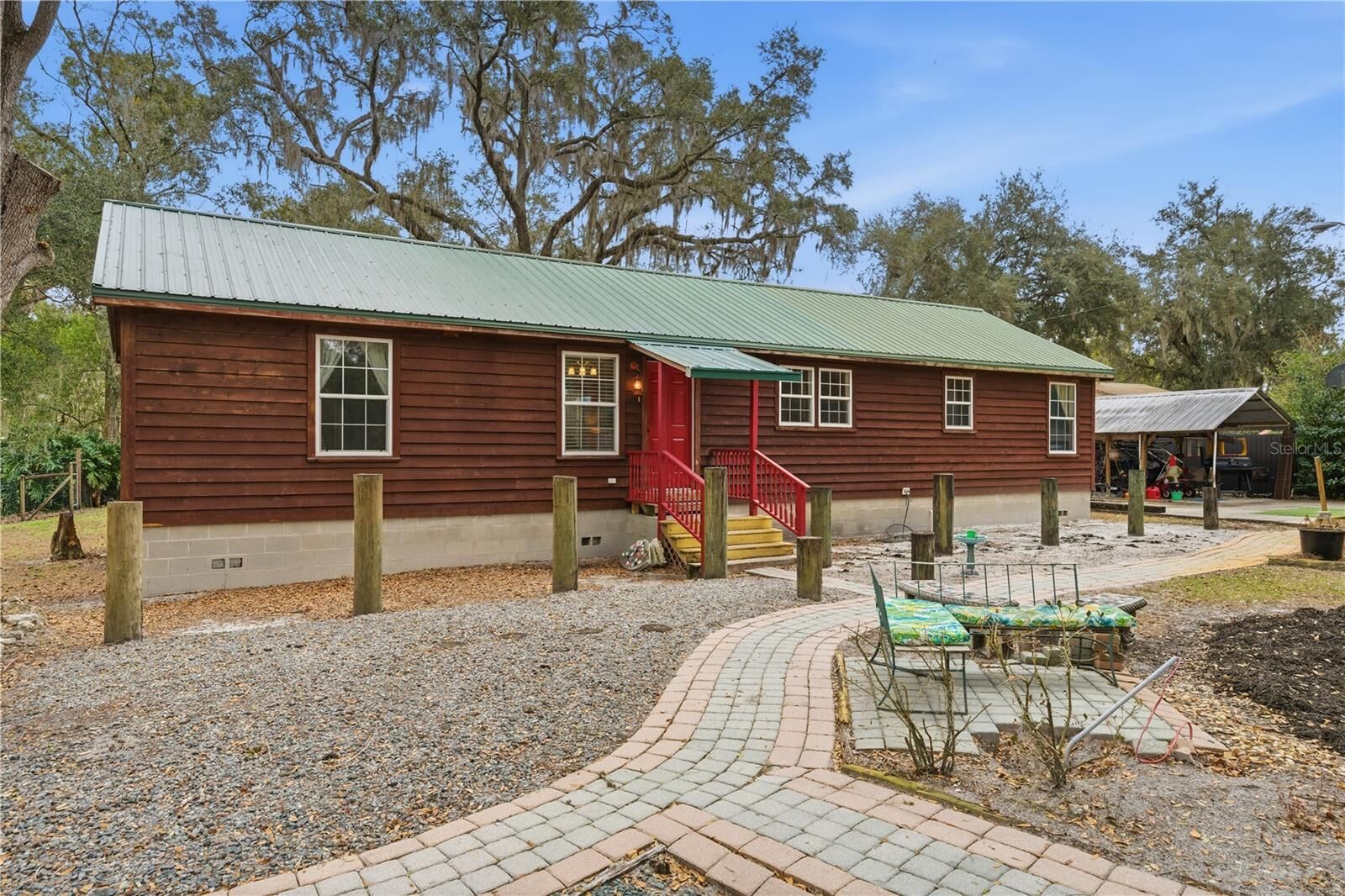 Property Photo:  8010 Franklin Road  FL 33565 