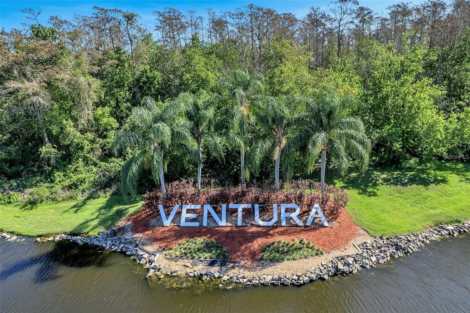 Property Photo: 3561 Ventura Club Circle FL 32822