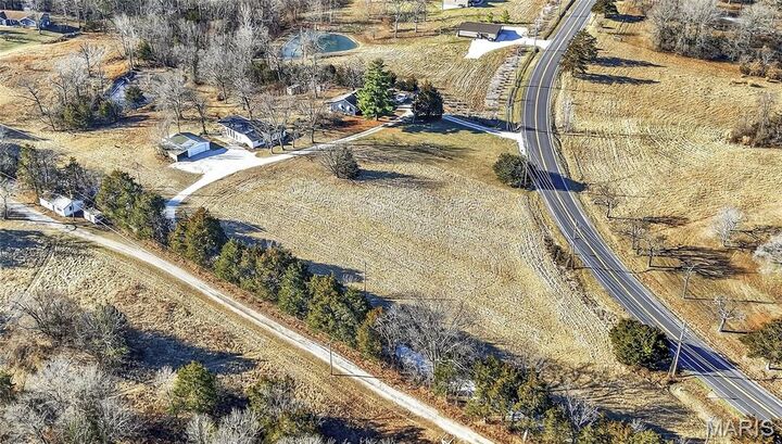 Property Photo: 818 W Highway D MO 63385