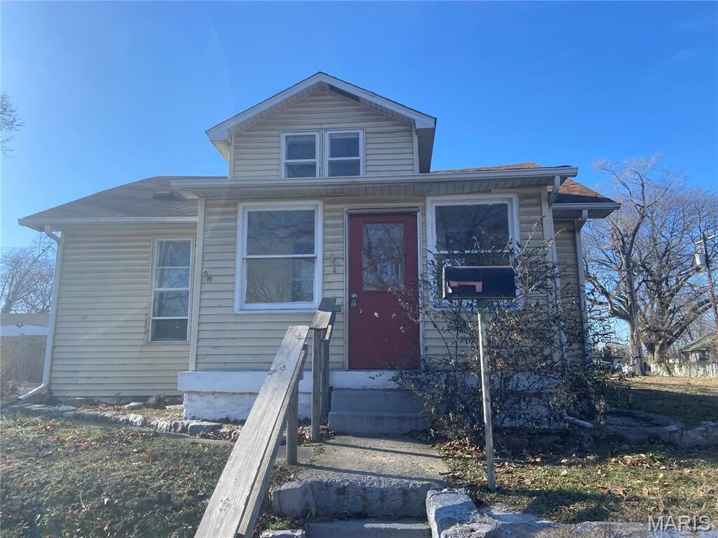 Property Photo: 2823 Marshall Avenue IL 62040