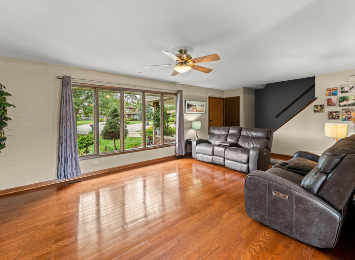 Property Photo: 10926 Circle Court IL 60465