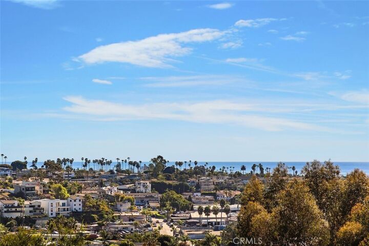 Property Photo:  2113 Calle Ola Verde  CA 92673 