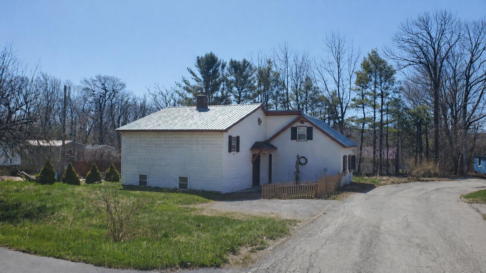Property Photo:  29 Oak Street  ME 04416 