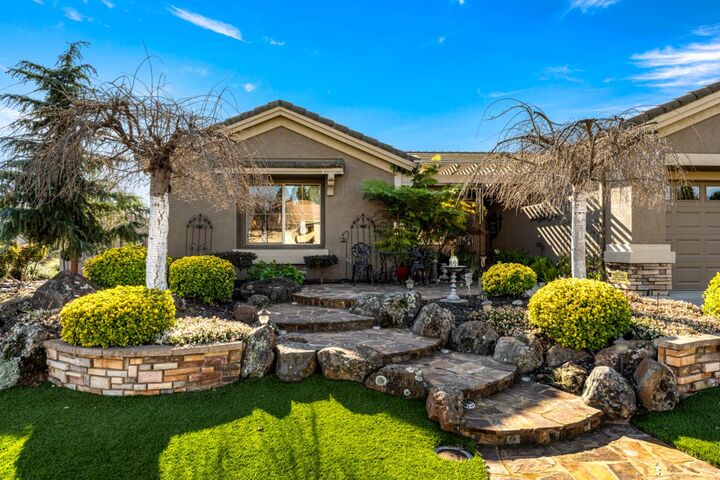 Property Photo: 403 Poppyfield Court CA 95648