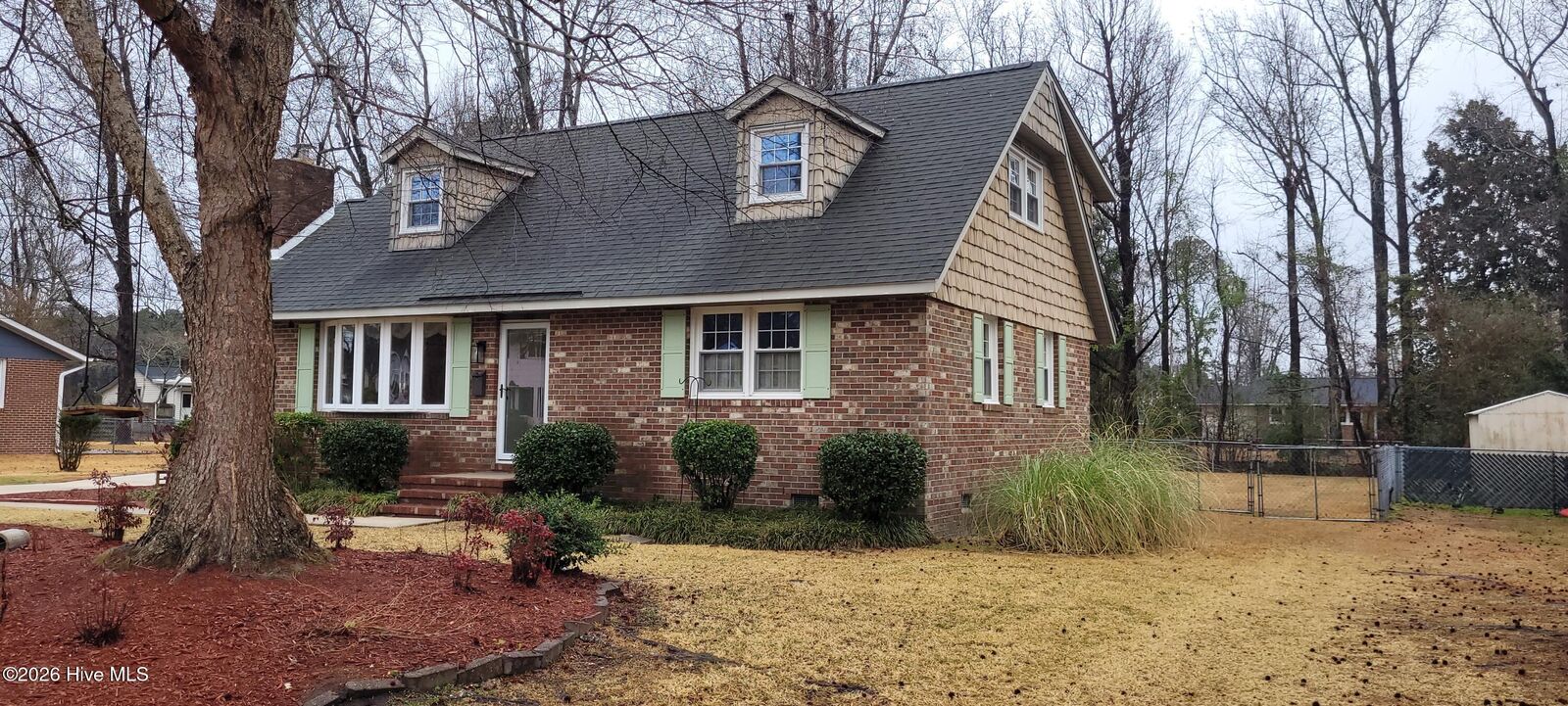 Property Photo:  1108 Hendricks Avenue  NC 28540 