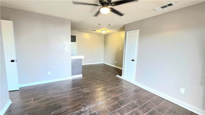 Property Photo:  1225 Truxton Street 24  LA 70053 