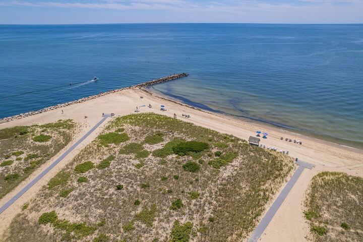 Property Photo:  1 Belmont Road Th22  MA 02671 