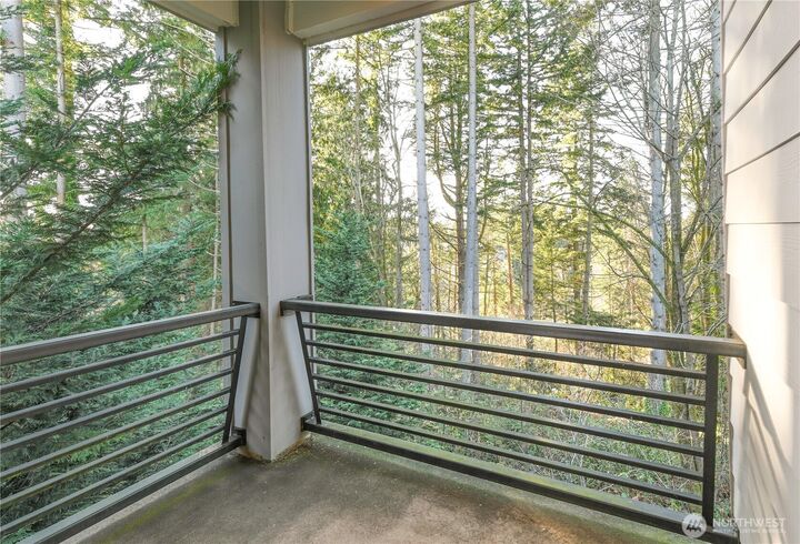 Property Photo: 13724 Ash Way C1 WA 98204