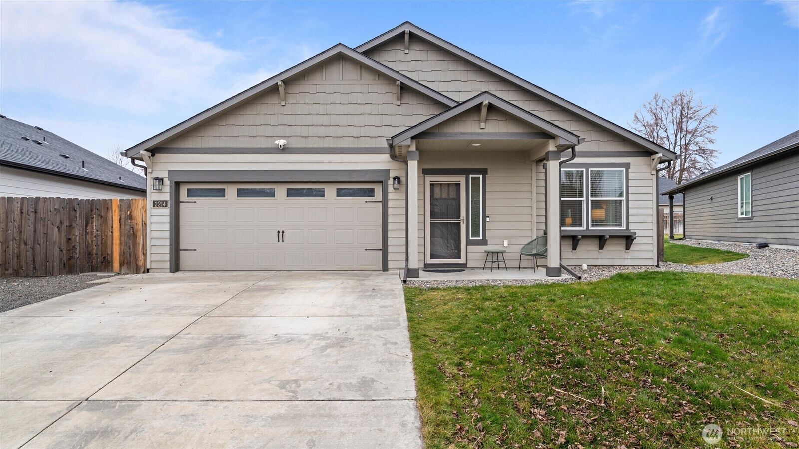 Property Photo:  2214  Leonard Drive  WA 99362 
