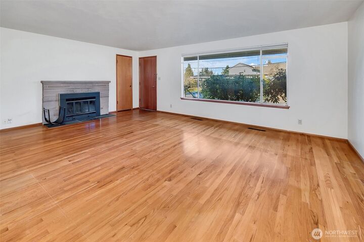 Property Photo:  5016 N  13th Street  WA 98406 